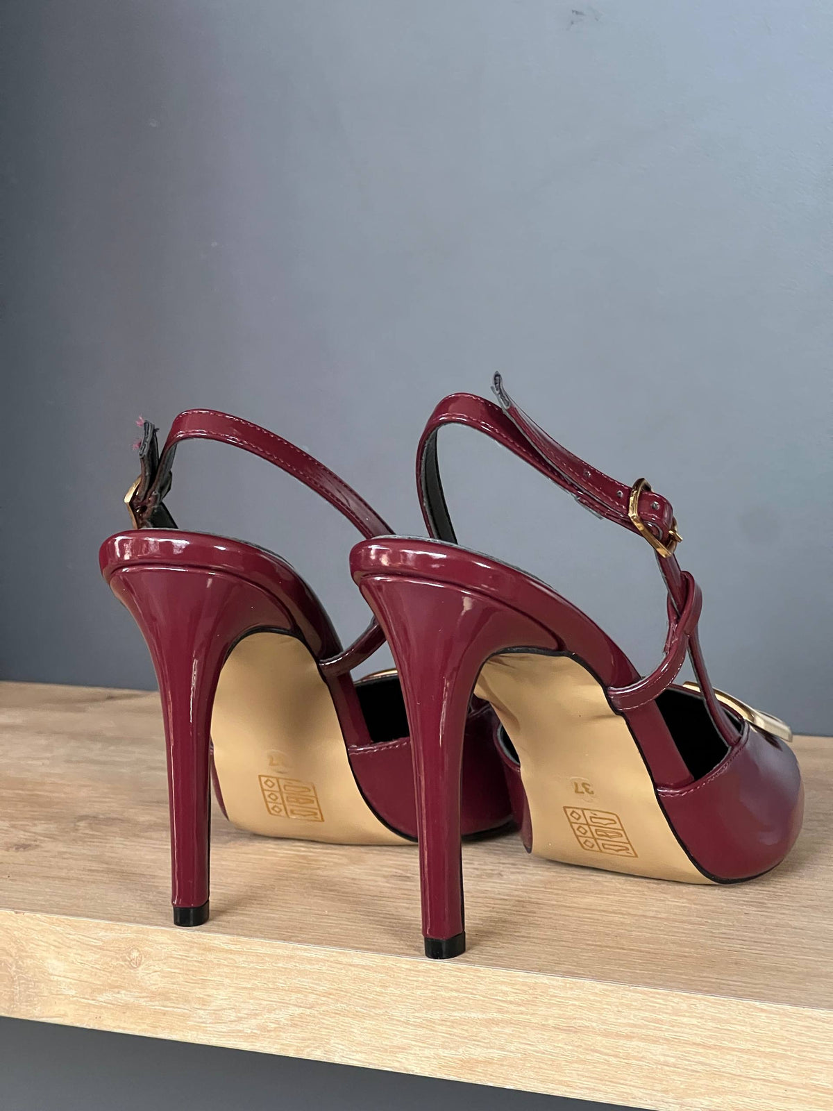 Escarpins Valentino Garavani