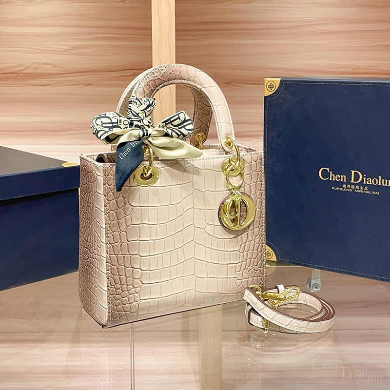 Cross-Border Export New Style Princess Diana Bag, High-End Women's Bag, Himalayan White Princess Diana Bag, Accessible Luxury Crocodile Pattern Handbag