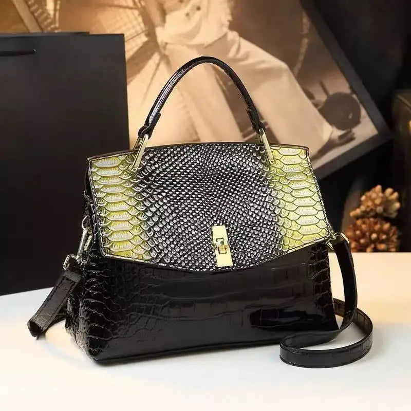 High-quality Cowhide 2025 New Style Fashionable Snake Pattern Handbag Shoulder Crossbody Bags for Women Sac À Main Femme
